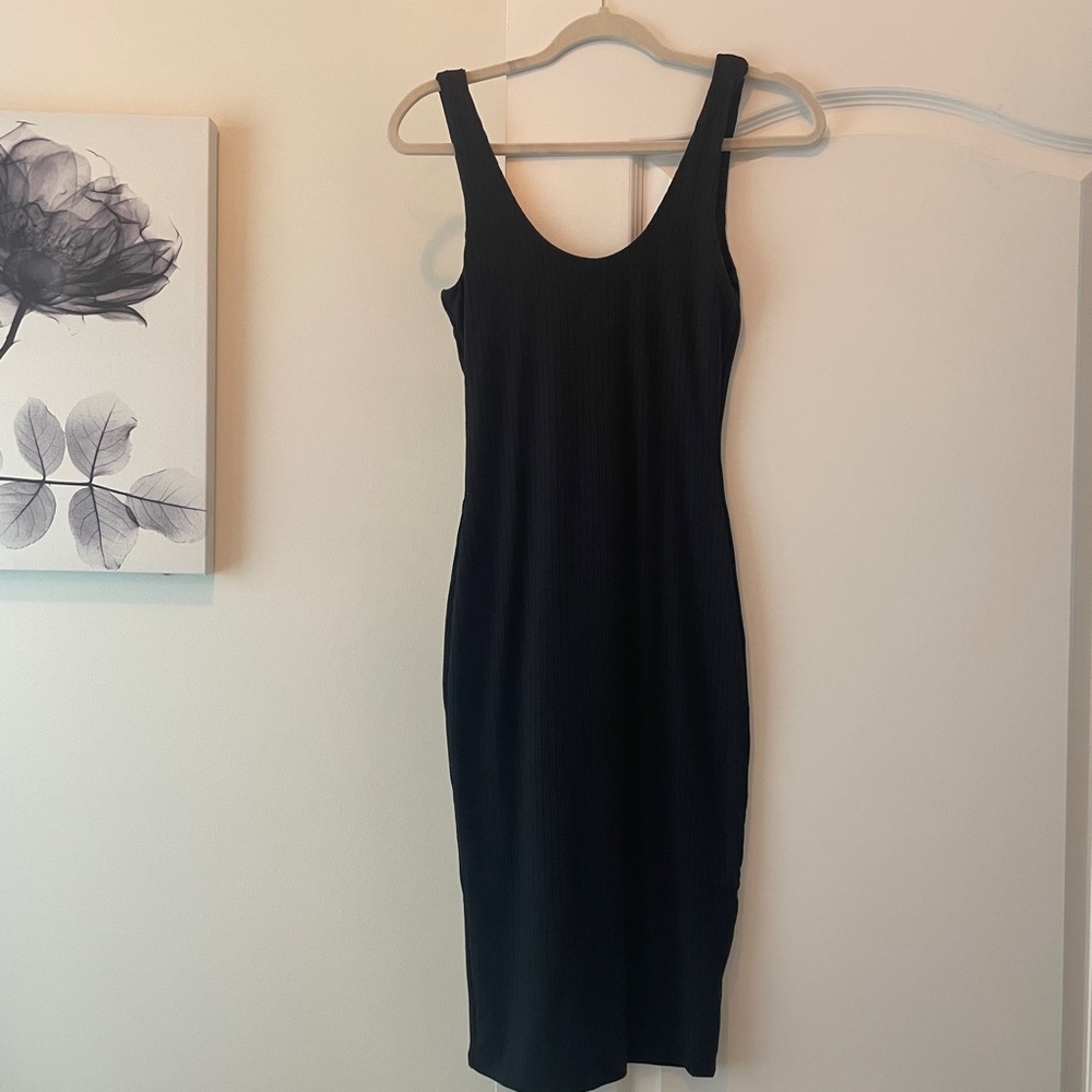 Fashion Nova Classic Black Midi Dress